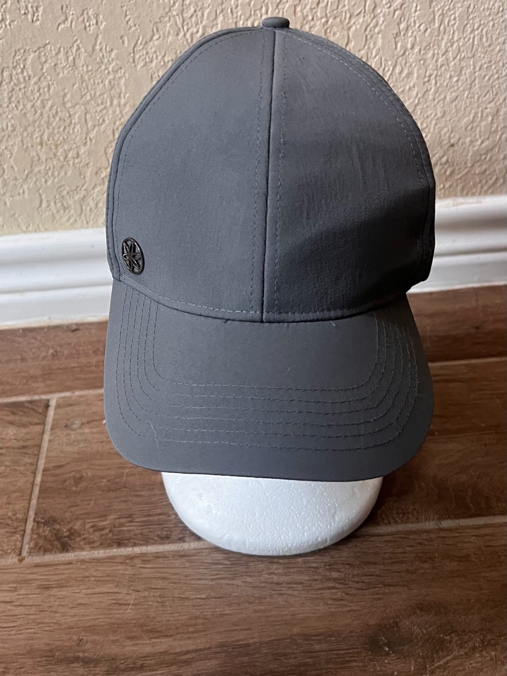 Gaiam Hat Women's Running
Adjustable Gray Nova Mesh Side
Panels Strapback Cap